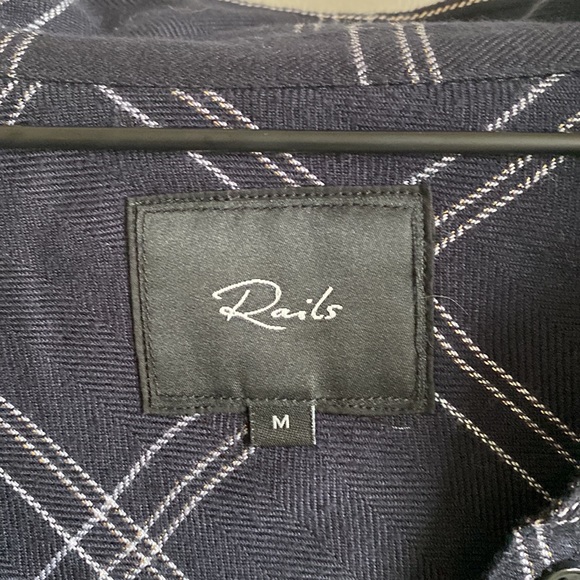 Rails Hunter Plaid Button Down Shirt Sz Medium - Picture 3 of 6